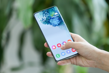 不负“屏厂”美名！Galaxy S20 5G系列全系标配三星