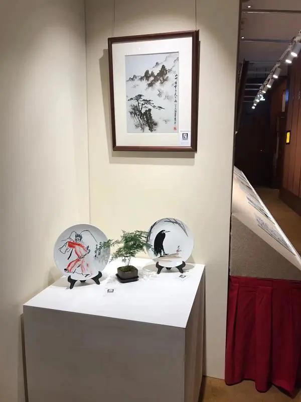 与社会各界广泛合作