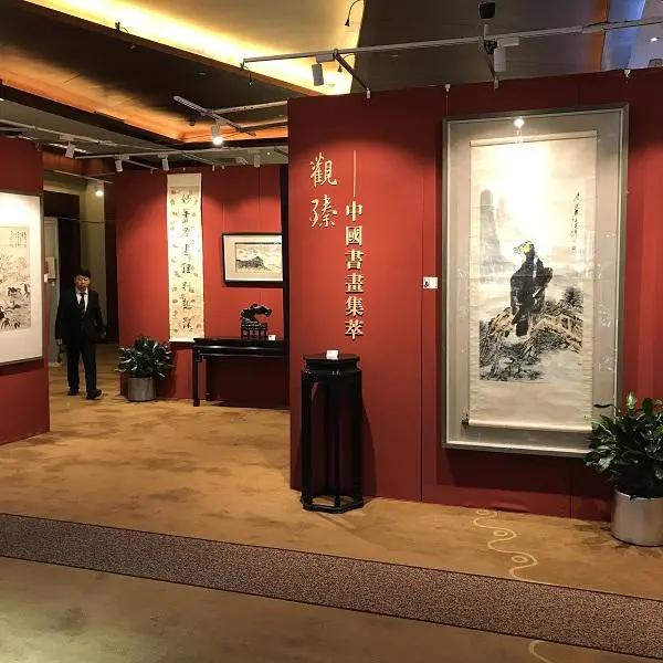 与社会各界广泛合作